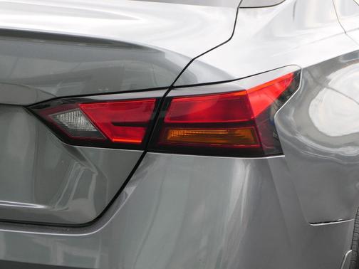 Gun Metallic 2022 Nissan Altima S FWD