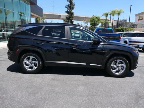 Phantom Black 2022 Hyundai TUCSON SEL
