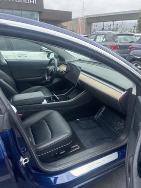 Deep Blue Metallic 2018 Tesla Model 3 Long Range