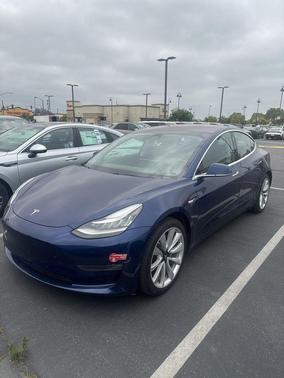 Deep Blue Metallic 2018 Tesla Model 3 Long Range
