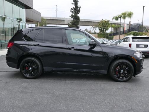 Black Sapphire Metallic 2016 BMW X5 sDrive35i