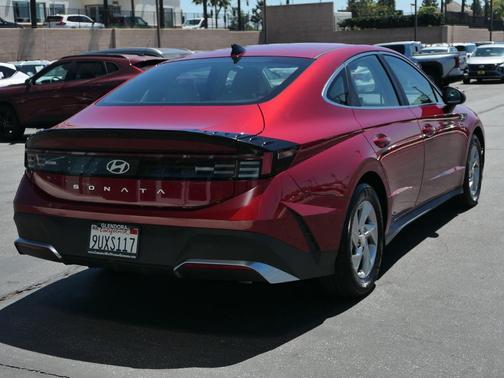 Ultimate red 2025 Hyundai SONATA SE
