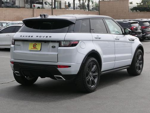 Yulong White Metallic 2018 Land Rover Range Rover Evoque Landmark Edition