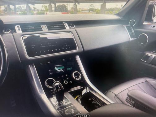 White 2018 Land Rover Range Rover Sport HSE