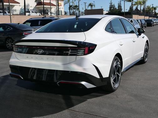 2026 Hyundai SONATA SEL