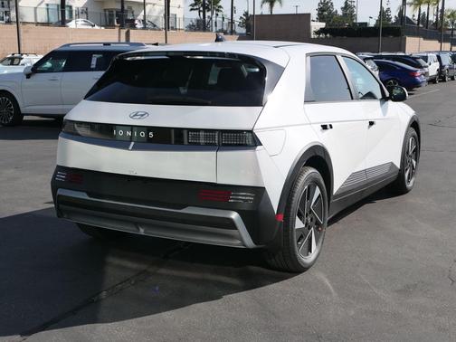 2026 Hyundai IONIQ 5 SE