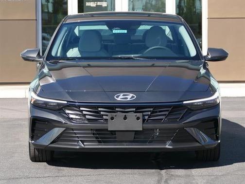 2025 Hyundai ELANTRA HEV Limited