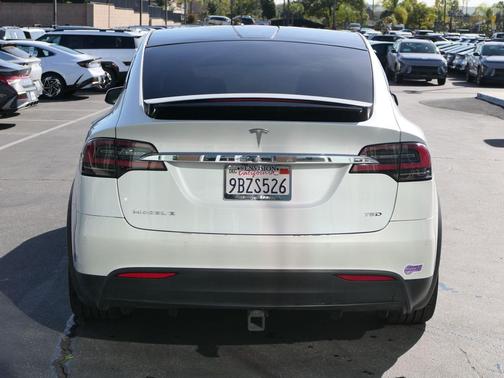 2018 Tesla Model X 75D