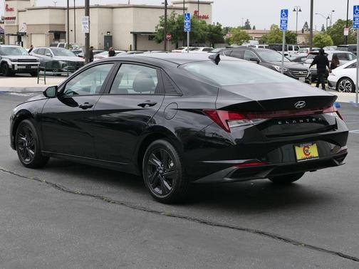 Phantom Black 2023 Hyundai ELANTRA SEL