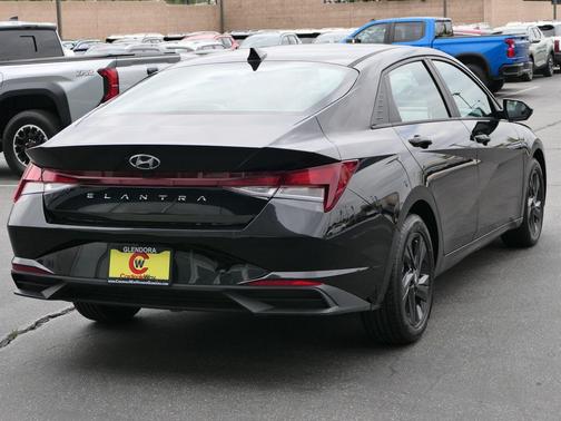 Phantom Black 2023 Hyundai ELANTRA SEL