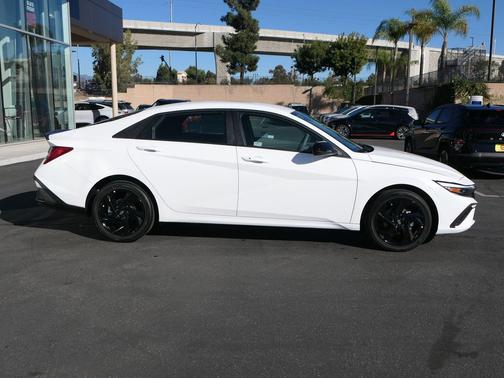 2026 Hyundai ELANTRA HEV SEL Sport