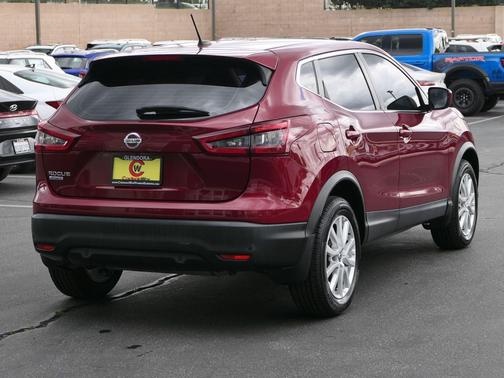 Scarlet Ember Pearl Metallic 2022 Nissan Rogue Sport S