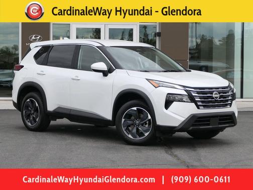 White Pearl 2025 Nissan Rogue SV