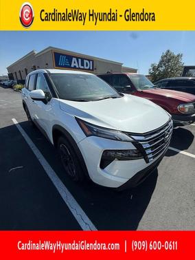 White Pearl 2025 Nissan Rogue SV