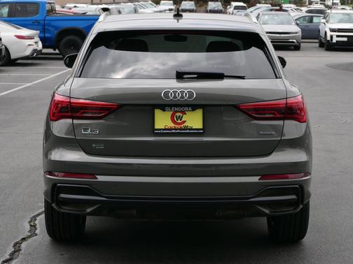 Chronos Gray Metallic 2022 Audi Q3 45 S line Premium