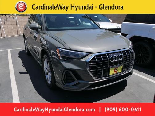 Chronos Gray Metallic 2022 Audi Q3 45 S line Premium