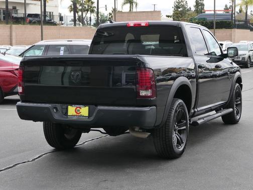 Diamond Black 2022 RAM 1500 Classic Warlock Crew Cab 4x4 5'7' Box