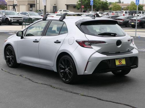 Classic Silver Metallic 2022 Toyota Corolla SE