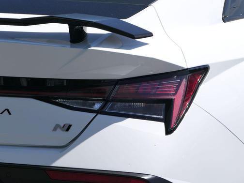 Atlas White 2026 Hyundai ELANTRA N Base