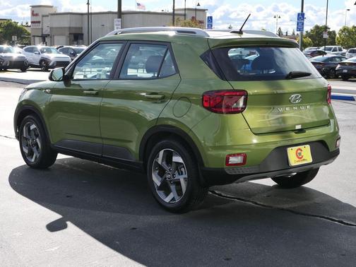 2024 Hyundai VENUE SEL