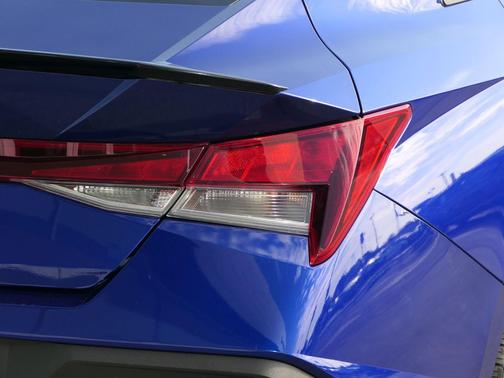 2025 Hyundai ELANTRA Sport