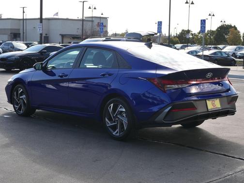 2025 Hyundai ELANTRA Sport