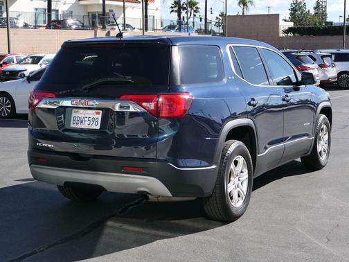 2017 GMC Acadia SLE-1