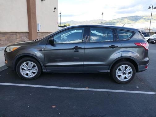 2016 Ford Escape S