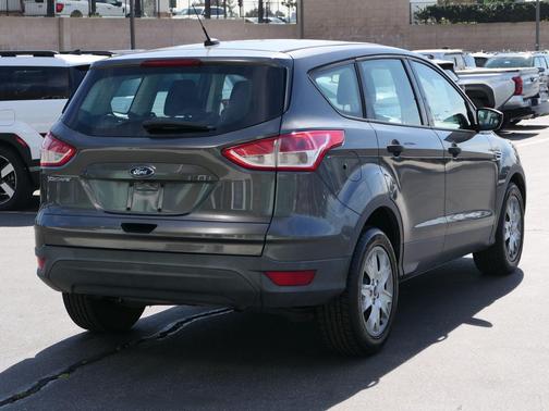 2016 Ford Escape S