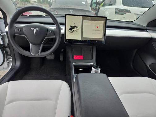 2022 Tesla Model 3 Base