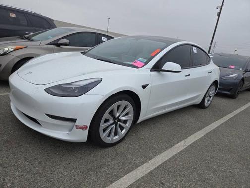 2022 Tesla Model 3 Base