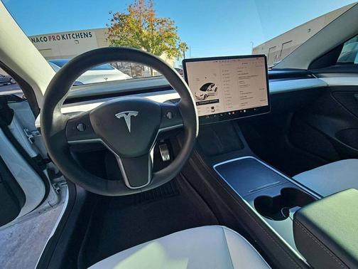 2022 Tesla Model 3 Base