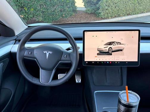 2022 Tesla Model 3 Base