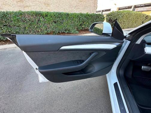 2022 Tesla Model 3 Base