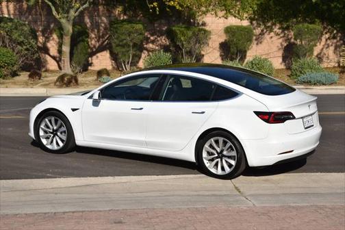 2020 Tesla Model 3 Standard Range Plus