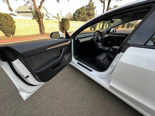 2022 Tesla Model 3 Standard Range