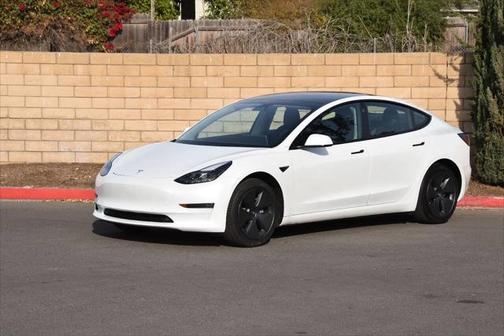 2022 Tesla Model 3 Standard Range