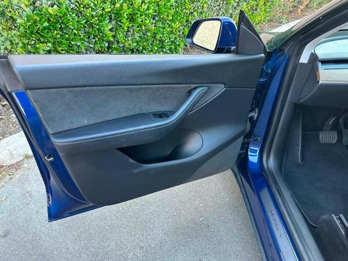 Charcoal 2021 Tesla Model Y Long Range