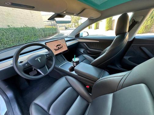 2023 Tesla Model 3 Base