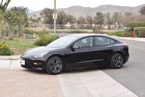 2021 Tesla Model 3 Standard Range Plus