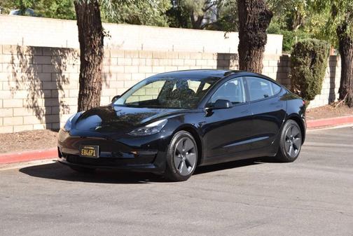 2021 Tesla Model 3 Standard Range Plus