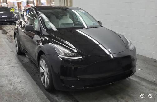 2022 Tesla Model Y Long Range