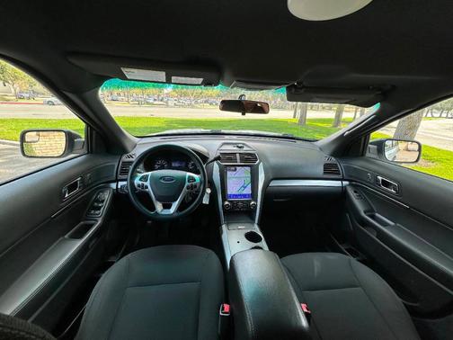 White 2015 Ford Utility Police Interceptor Base