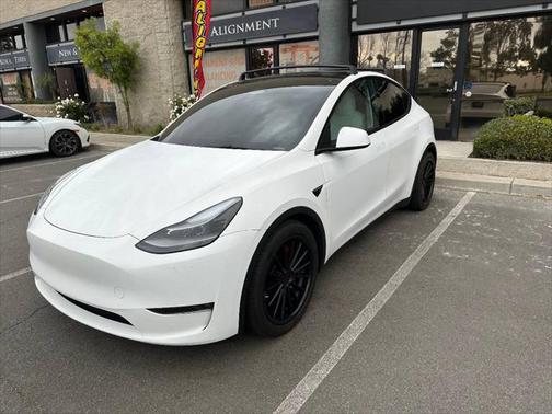 2022 Tesla Model Y Performance Dual Motor All-Wheel Drive