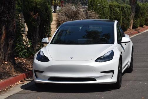 2021 Tesla Model 3 Standard Range Plus
