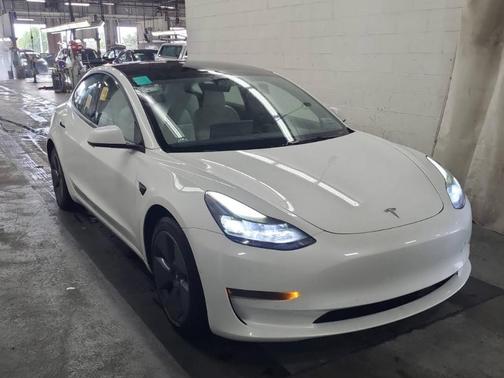 2022 Tesla Model 3 Base