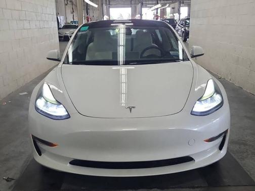 2022 Tesla Model 3 Base