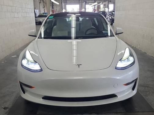 2022 Tesla Model 3 Base