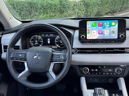 2023 Mitsubishi Outlander PHEV SEL