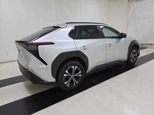 2023 Toyota bZ4X XLE